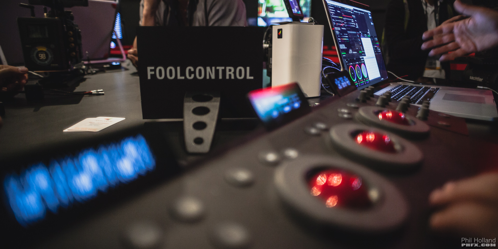 phfx_NAB2015_RED_0004.jpg