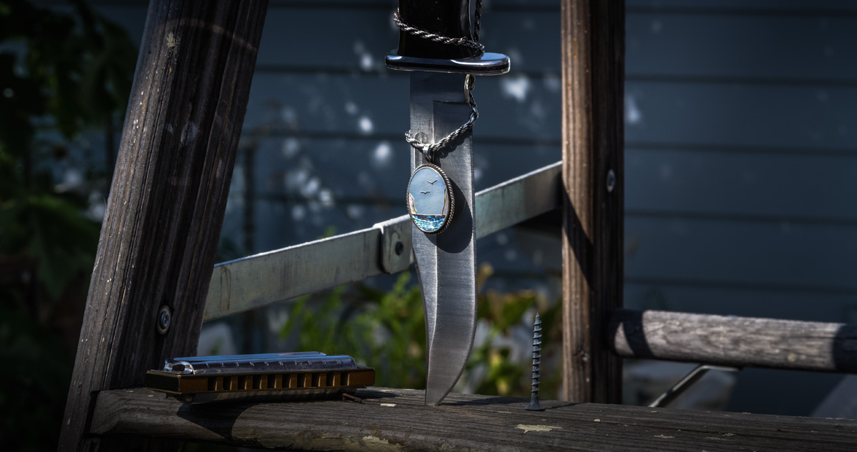 phfx_knifeNecklace.jpg